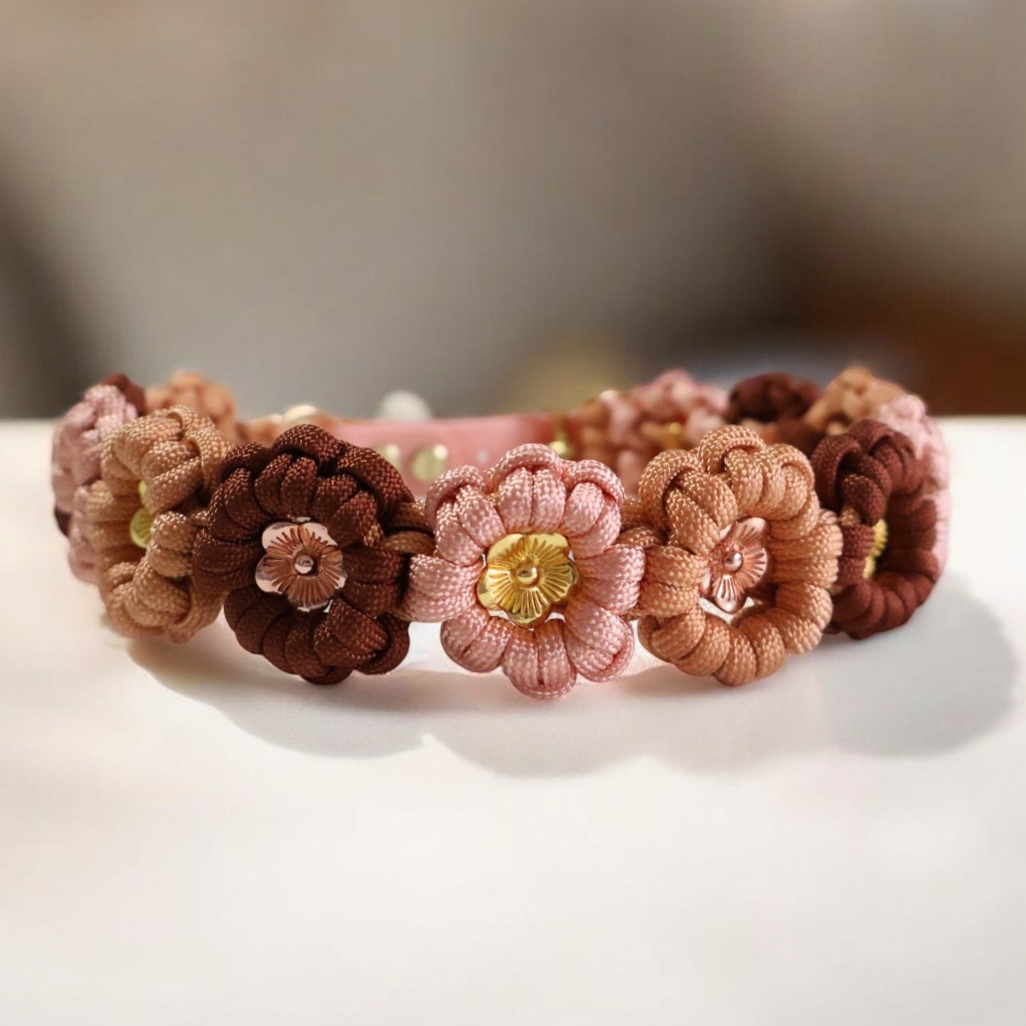 Create your own unique flower necklace *All colors*