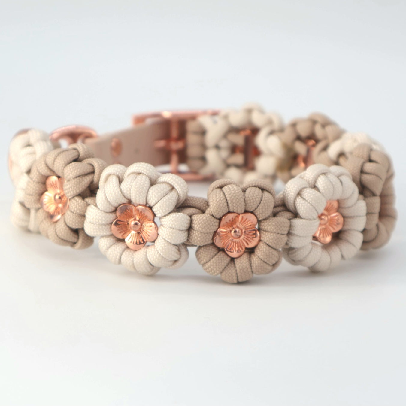 Flower Necklace *Mocca-Cream*