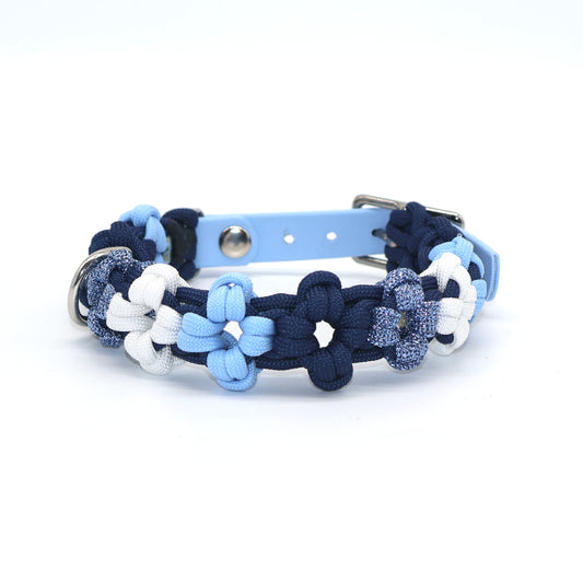 Mini Blumen Halsband *Polarblau & Galaxyblau & Weiß & Eisblau Glitzer*