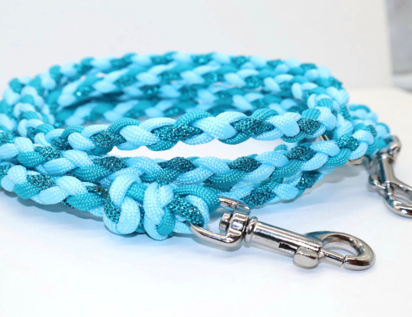 Handgeflochtene Paracordleine *Cyan Glitzer*