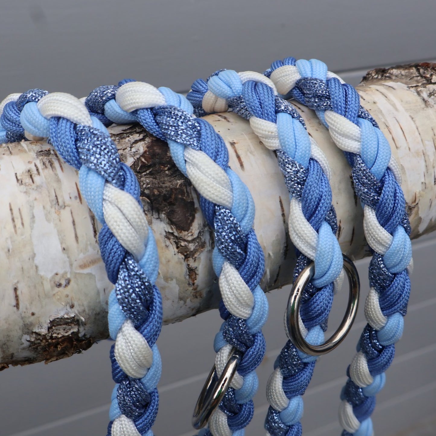 Hand-braided Paracord Leash *Glitter Light Blue* 
