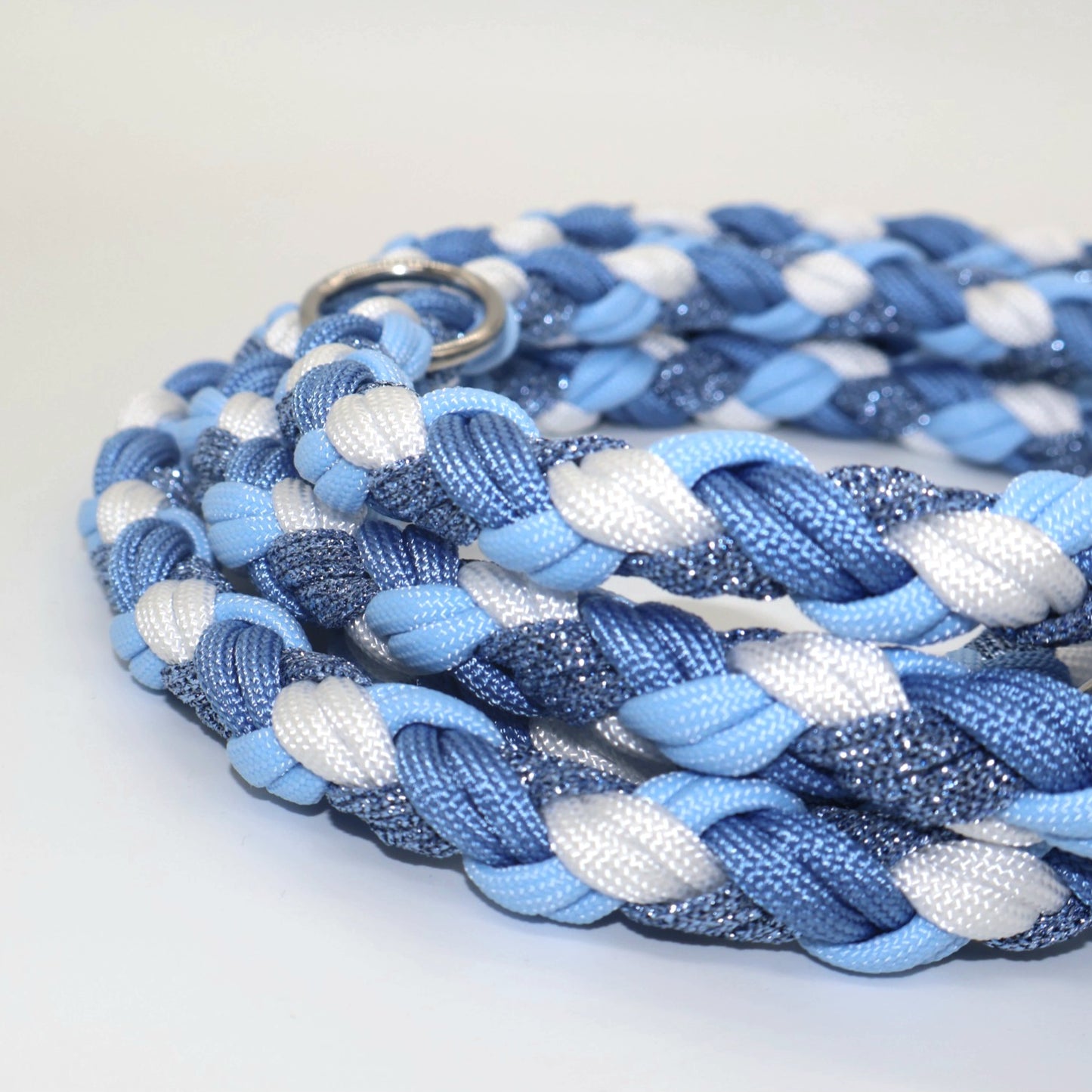 Hand-braided Paracord Leash *Glitter Light Blue* 