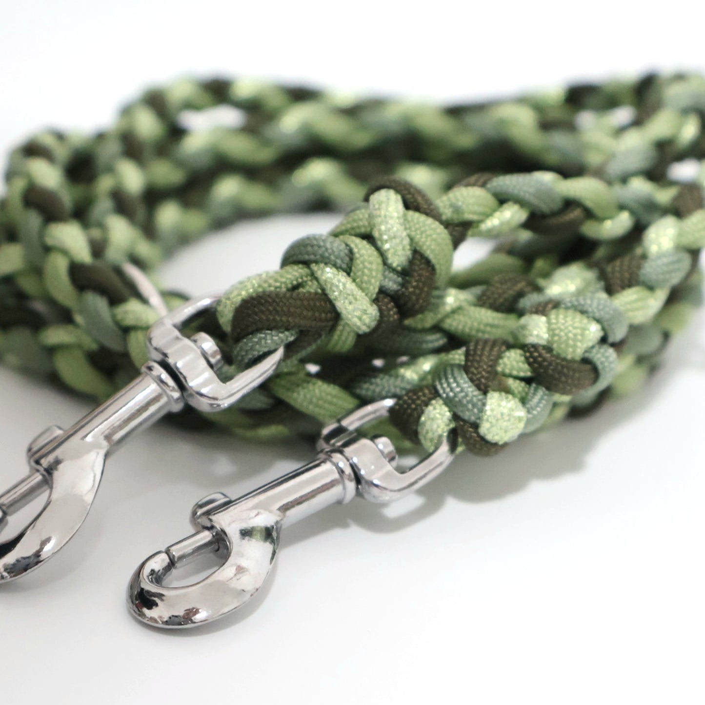 Handgeflochtene Paracord Leine *Guacamole Glitzer-Foggy-oliv*
