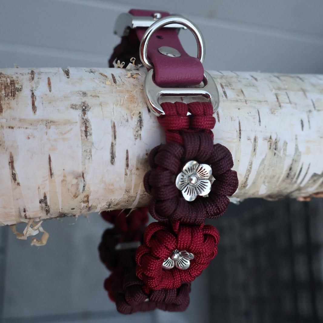 Flower Necklace *Wine Red*