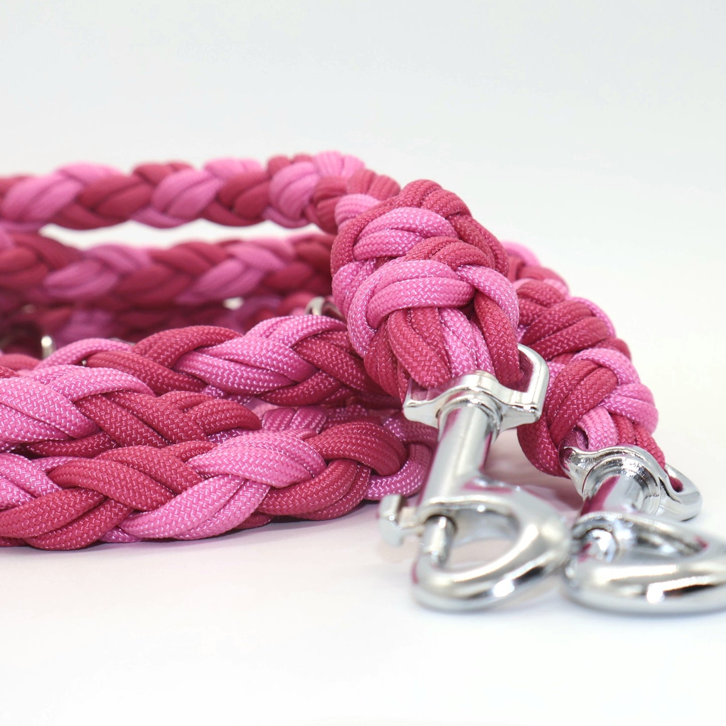Handgeflochtene Paracord Leine *Fuchsia Bubble Gum*