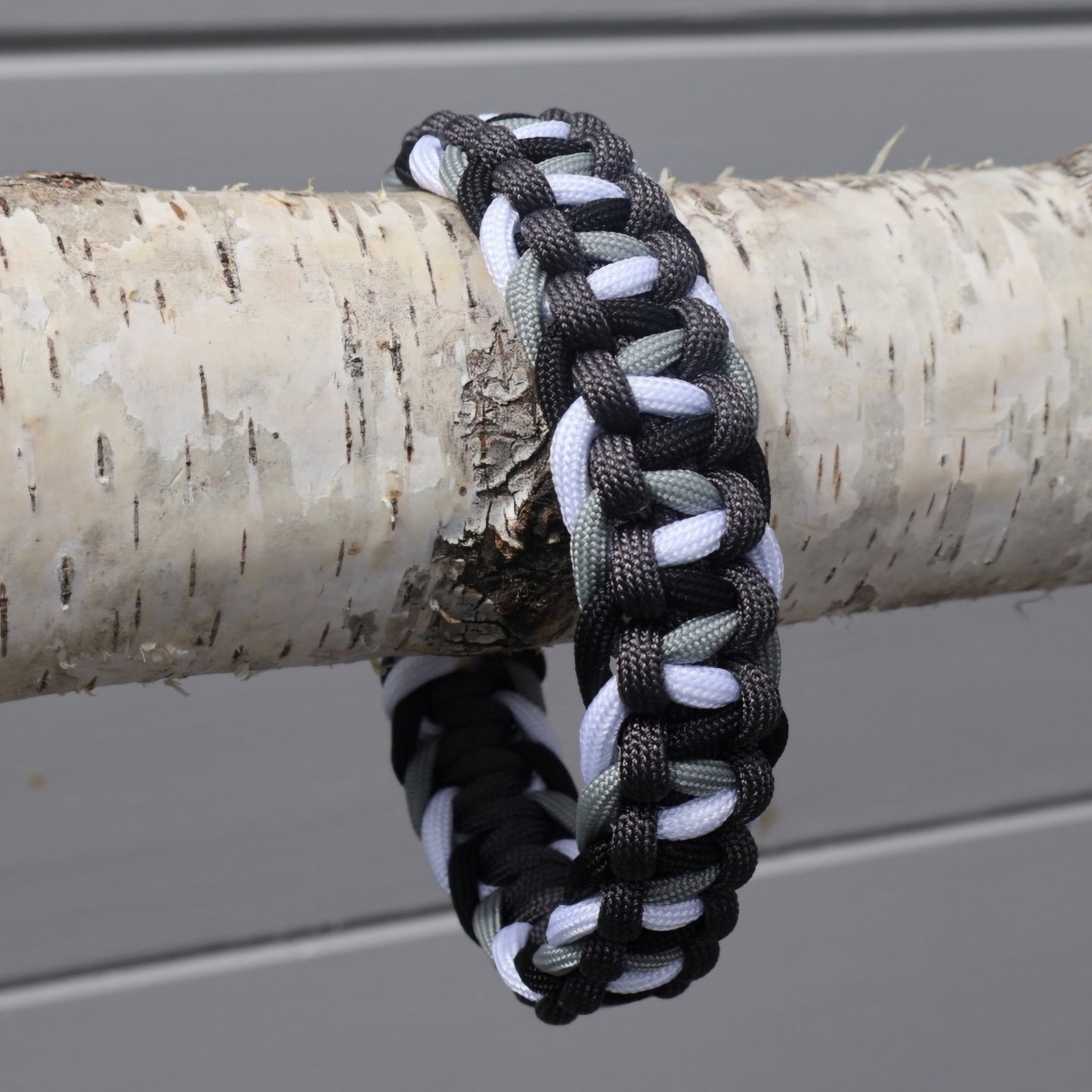 Erstelle dein eigenes Unikat - Paracord Halsband geflochten #1